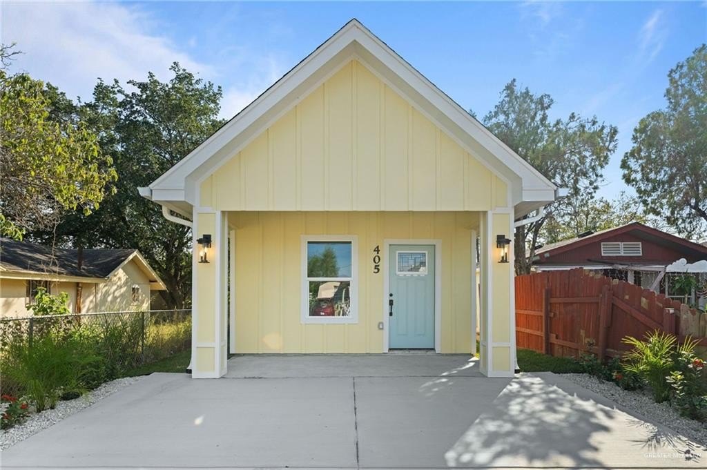 405 W Huisache Street, Weslaco, TX 78596, 2 Bedrooms Bedrooms, ,2 BathroomsBathrooms,Residential,For Sale,405 W Huisache Street,0,489105
