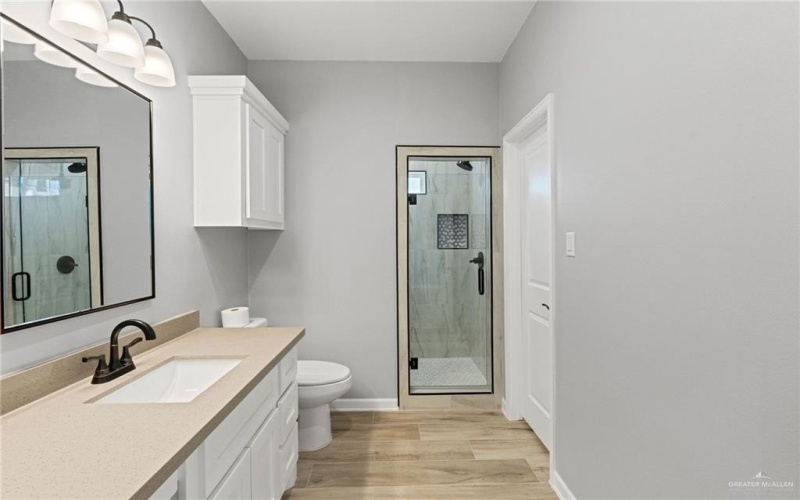 405 W Huisache Street, Weslaco, TX 78596, 2 Bedrooms Bedrooms, ,2 BathroomsBathrooms,Residential,For Sale,405 W Huisache Street,0,489105