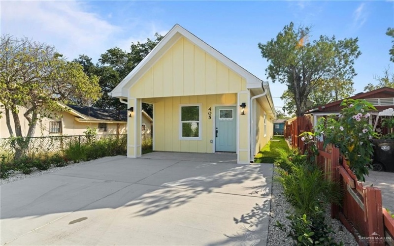 405 W Huisache Street, Weslaco, TX 78596, 2 Bedrooms Bedrooms, ,2 BathroomsBathrooms,Residential,For Sale,405 W Huisache Street,0,489105