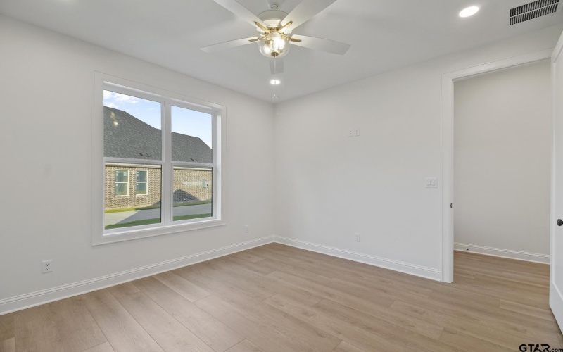 9244 Villas Ct, Tyler, TX 75703, 3 Bedrooms Bedrooms, ,3 BathroomsBathrooms,Residential,For Sale,9244 Villas Ct,0,25017759