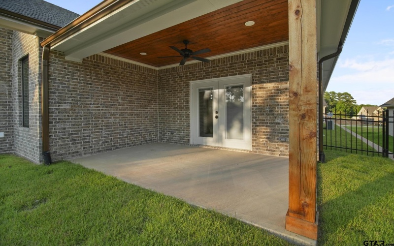 9244 Villas Ct, Tyler, TX 75703, 3 Bedrooms Bedrooms, ,3 BathroomsBathrooms,Residential,For Sale,9244 Villas Ct,0,25017759