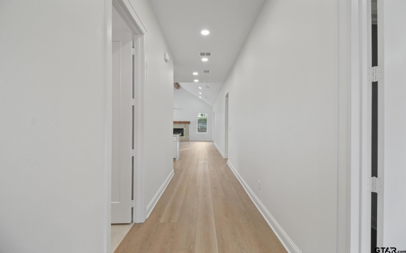 9244 Villas Ct, Tyler, TX 75703, 3 Bedrooms Bedrooms, ,3 BathroomsBathrooms,Residential,For Sale,9244 Villas Ct,0,25017759