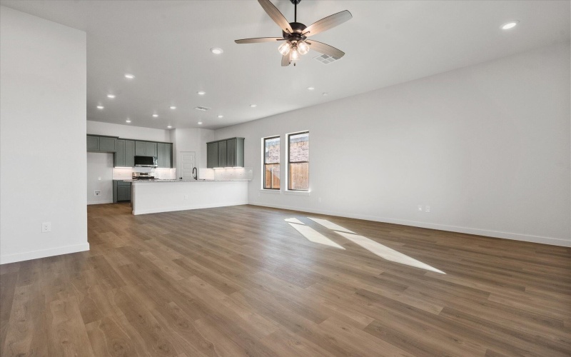 604 E 22nd Street, Wolfforth, TX 79382, 3 Habitaciones Habitaciones , ,2 BañosBaños,Residential,En Venta,604 E 22nd Street,0,202564133