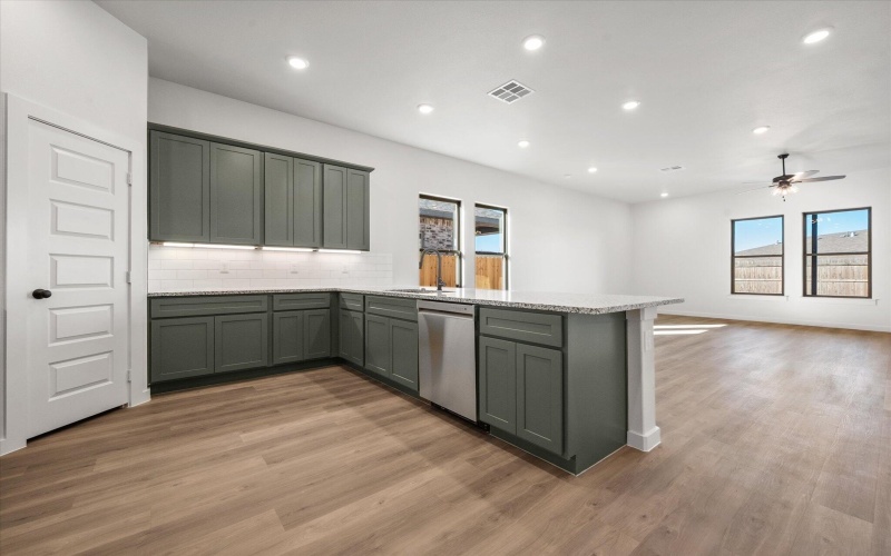 604 E 22nd Street, Wolfforth, TX 79382, 3 Habitaciones Habitaciones , ,2 BañosBaños,Residential,En Venta,604 E 22nd Street,0,202564133