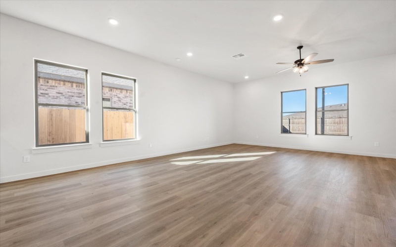 604 E 22nd Street, Wolfforth, TX 79382, 3 Habitaciones Habitaciones , ,2 BañosBaños,Residential,En Venta,604 E 22nd Street,0,202564133