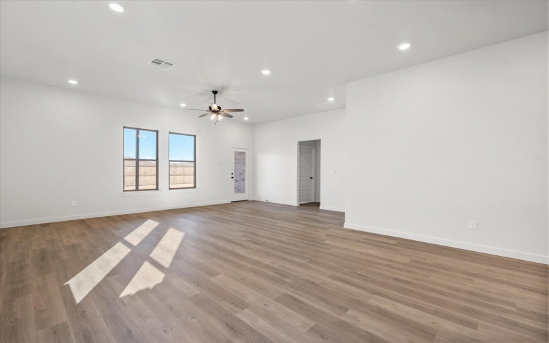 604 E 22nd Street, Wolfforth, TX 79382, 3 Habitaciones Habitaciones , ,2 BañosBaños,Residential,En Venta,604 E 22nd Street,0,202564133