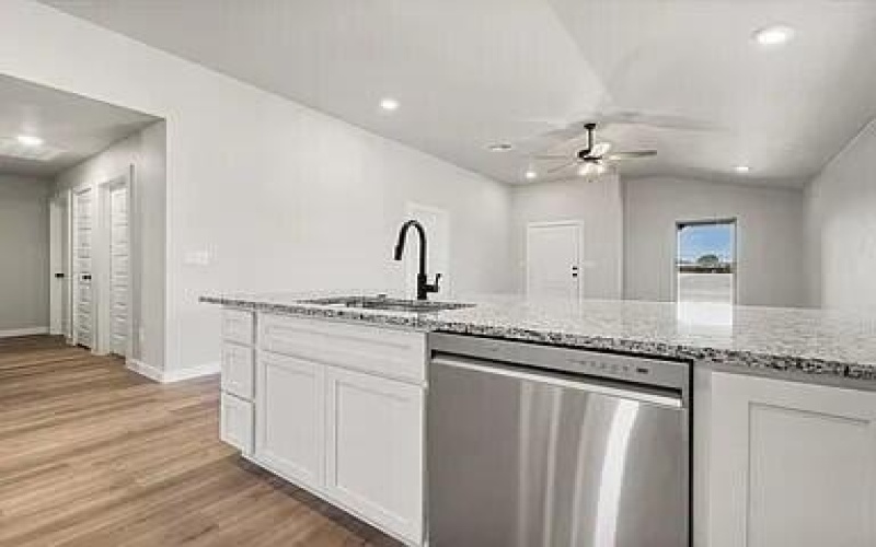 2304 Abbeville Avenue, Wolfforth, TX 79382, 3 Habitaciones Habitaciones , ,2 BañosBaños,Residential,En Venta,2304 Abbeville Avenue,0,202564150