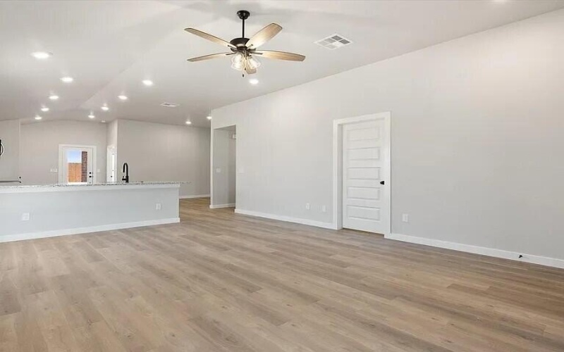 2304 Abbeville Avenue, Wolfforth, TX 79382, 3 Habitaciones Habitaciones , ,2 BañosBaños,Residential,En Venta,2304 Abbeville Avenue,0,202564150