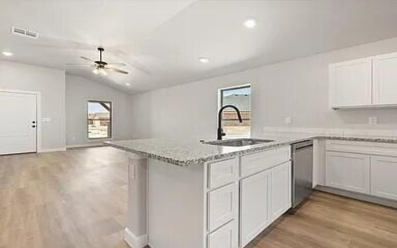 2304 Abbeville Avenue, Wolfforth, TX 79382, 3 Habitaciones Habitaciones , ,2 BañosBaños,Residential,En Venta,2304 Abbeville Avenue,0,202564150