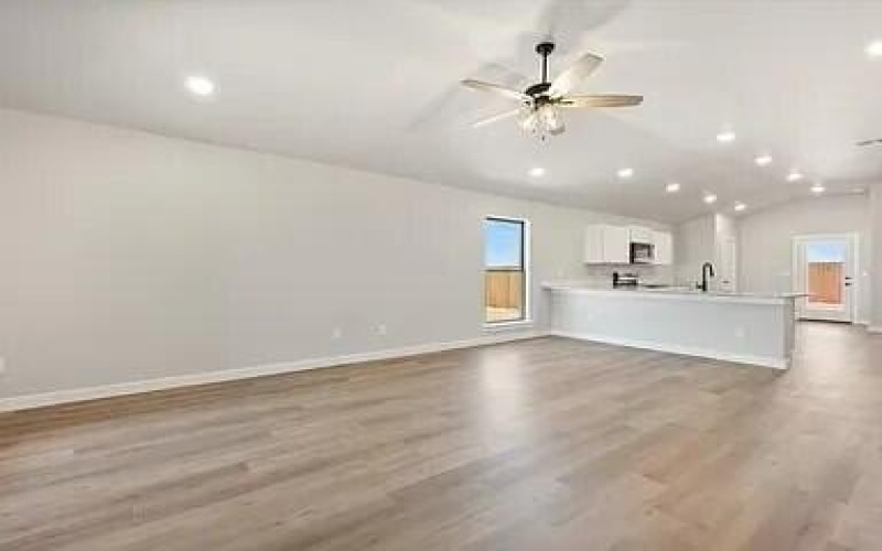 2304 Abbeville Avenue, Wolfforth, TX 79382, 3 Habitaciones Habitaciones , ,2 BañosBaños,Residential,En Venta,2304 Abbeville Avenue,0,202564150