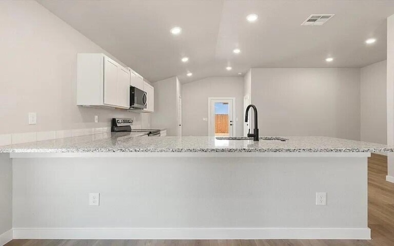 2304 Abbeville Avenue, Wolfforth, TX 79382, 3 Habitaciones Habitaciones , ,2 BañosBaños,Residential,En Venta,2304 Abbeville Avenue,0,202564150