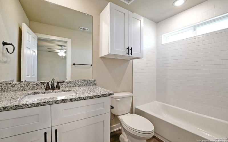 11322 Clearmine, San Antonio, TX 78224, ,Residential Multi Family,En Venta,11322 Clearmine,0,1907658