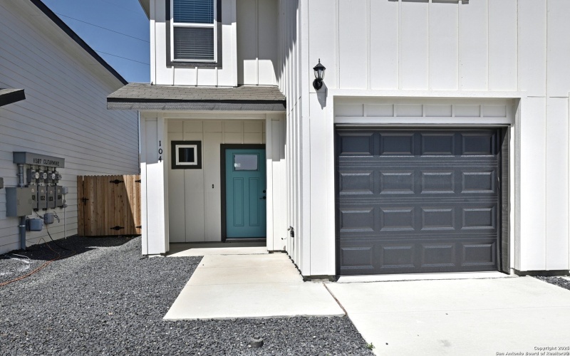 11322 Clearmine, San Antonio, TX 78224, ,Residential Multi Family,En Venta,11322 Clearmine,0,1907658