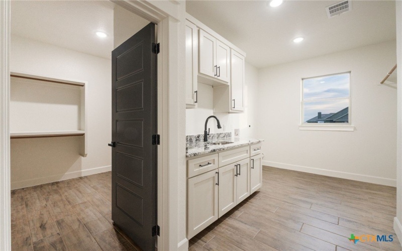 11067 Eagle Walk Boulevard, Salado, TX 76571, 4 Bedrooms Bedrooms, ,2 BathroomsBathrooms,Residential,For Sale,11067 Eagle Walk Boulevard,0,599971