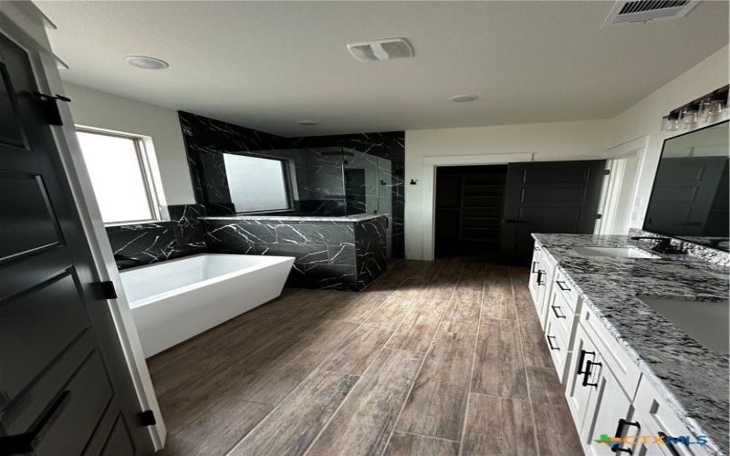 11067 Eagle Walk Boulevard, Salado, TX 76571, 4 Bedrooms Bedrooms, ,2 BathroomsBathrooms,Residential,For Sale,11067 Eagle Walk Boulevard,0,599971