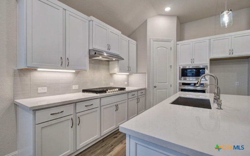 2031 Stephanie Avenue, New Braunfels, TX 78132, 4 Habitaciones Habitaciones , ,3 BañosBaños,Residential,En Venta,2031 Stephanie Avenue,0,599973