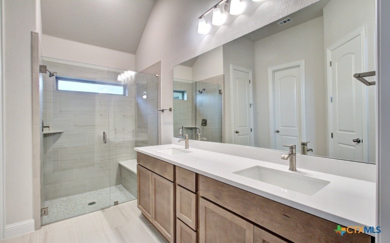 2031 Stephanie Avenue, New Braunfels, TX 78132, 4 Habitaciones Habitaciones , ,3 BañosBaños,Residential,En Venta,2031 Stephanie Avenue,0,599973