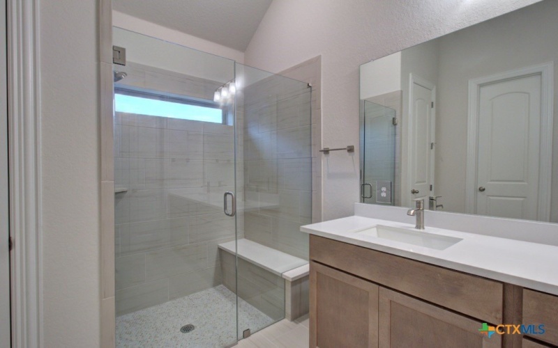 2031 Stephanie Avenue, New Braunfels, TX 78132, 4 Habitaciones Habitaciones , ,3 BañosBaños,Residential,En Venta,2031 Stephanie Avenue,0,599973