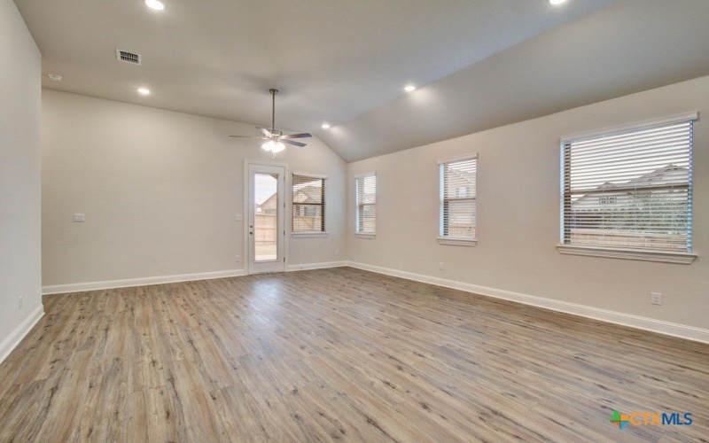 2031 Stephanie Avenue, New Braunfels, TX 78132, 4 Habitaciones Habitaciones , ,3 BañosBaños,Residential,En Venta,2031 Stephanie Avenue,0,599973