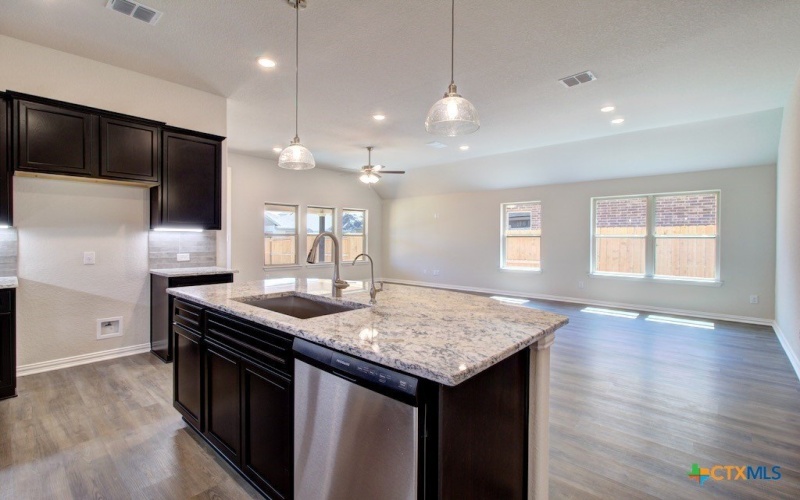 1724 Heritage Maples, New Braunfels, TX 78132, 3 Habitaciones Habitaciones , ,2 BañosBaños,Residential,En Venta,1724 Heritage Maples,0,599982