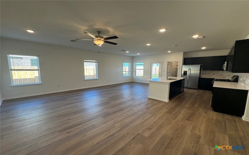 3725 Pin Oak Hills, Seguin, TX 78155, 3 Bedrooms Bedrooms, ,2 BathroomsBathrooms,Residential,For Sale,3725 Pin Oak Hills,0,600007