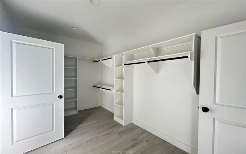 5010 Grayson Way, Bryan, TX 77802, 5 Habitaciones Habitaciones , ,5 BañosBaños,Residential,En Venta,5010 Grayson Way,0,25012759