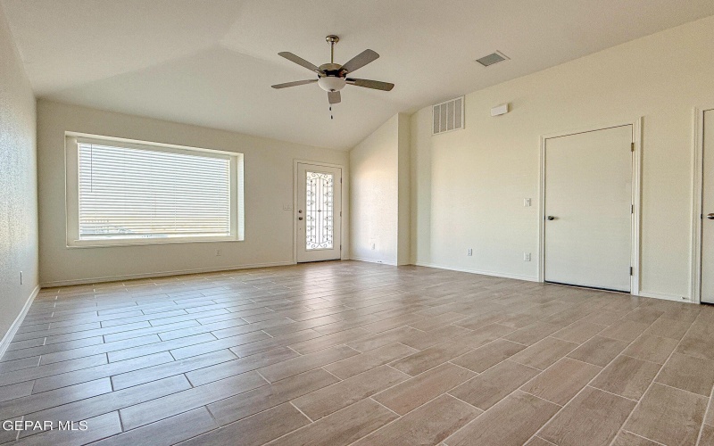 14338 Kayla Mia Drive, El Paso, TX 79938, 3 Bedrooms Bedrooms, ,1 BathroomBathrooms,Residential,For Sale,14338 Kayla Mia Drive,0,935191