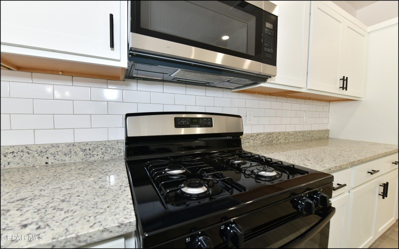 471 Huereque A and B Drive, Socorro, TX 79927, ,Residential Multi Family,For Sale,471 Huereque A and B Drive,0,935192