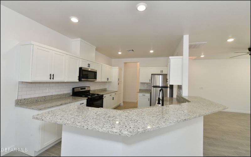 471 Huereque A and B Drive, Socorro, TX 79927, ,Residential Multi Family,For Sale,471 Huereque A and B Drive,0,935192