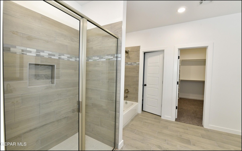 471 Huereque A and B Drive, Socorro, TX 79927, ,Residential Multi Family,For Sale,471 Huereque A and B Drive,0,935192