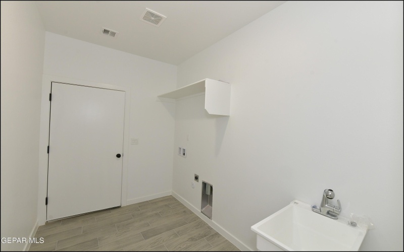 471 Huereque A and B Drive, Socorro, TX 79927, ,Residential Multi Family,For Sale,471 Huereque A and B Drive,0,935192