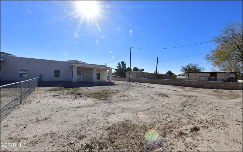 471 Huereque A and B Drive, Socorro, TX 79927, ,Residential Multi Family,For Sale,471 Huereque A and B Drive,0,935192