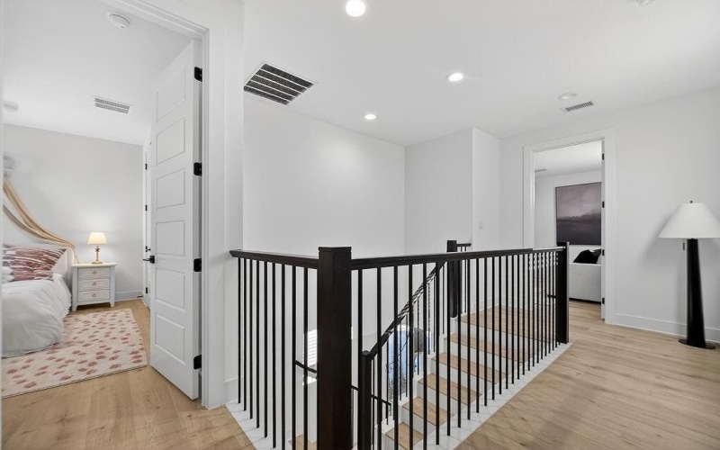 2006 Oak Garden Court, Dallas, TX 75232, 4 Habitaciones Habitaciones , ,3 BañosBaños,Residential,En Venta,2006 Oak Garden Court,0,21129222