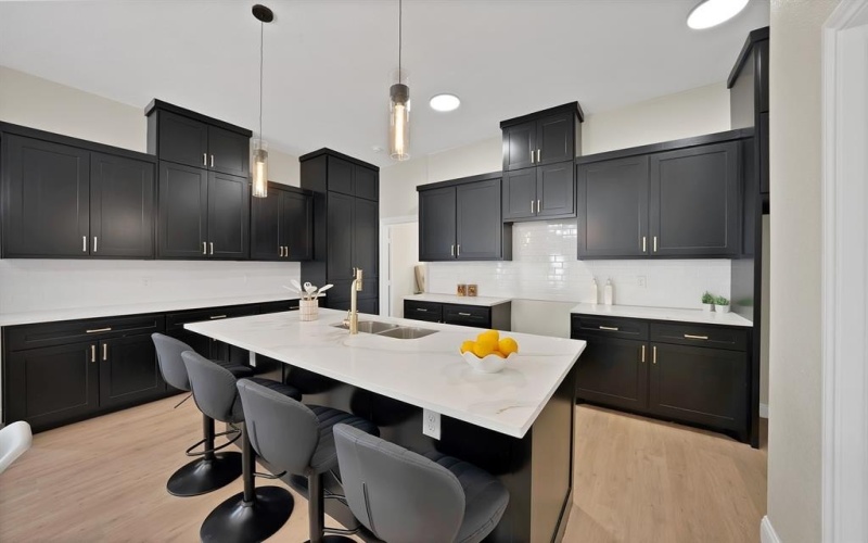 817 Stamps Avenue, Fort Worth, TX 76114, 4 Habitaciones Habitaciones , ,2 BañosBaños,Residential,En Venta,817 Stamps Avenue,0,21132451