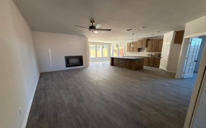 549 Waterford Park Boulevard, Weatherford, TX 76087, 3 Bedrooms Bedrooms, ,2 BathroomsBathrooms,Residential,For Sale,549 Waterford Park Boulevard,0,21132619