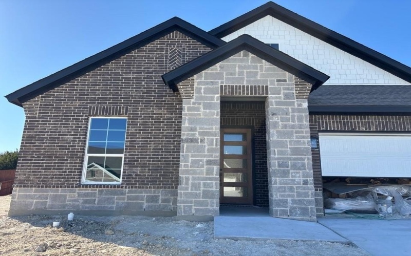 557 Waterford Park Boulevard, Weatherford, TX 76087, 3 Bedrooms Bedrooms, ,2 BathroomsBathrooms,Residential,For Sale,557 Waterford Park Boulevard,0,21132633