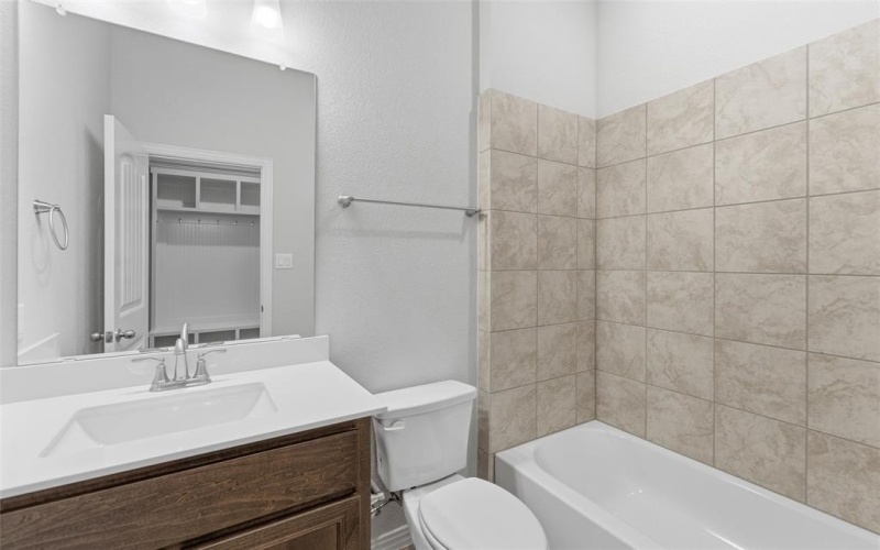 428 Guadeloupe Lane, Springtown, TX 76082, 4 Bedrooms Bedrooms, ,3 BathroomsBathrooms,Residential,For Sale,428 Guadeloupe Lane,0,21132717