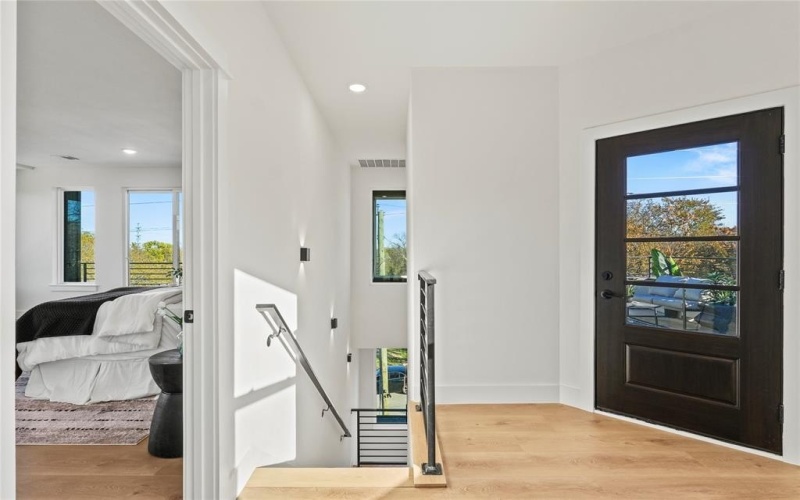 325 N Moore, Dallas, TX 75203, 4 Habitaciones Habitaciones , ,5 BañosBaños,Residential,En Venta,325 N Moore,0,21132772