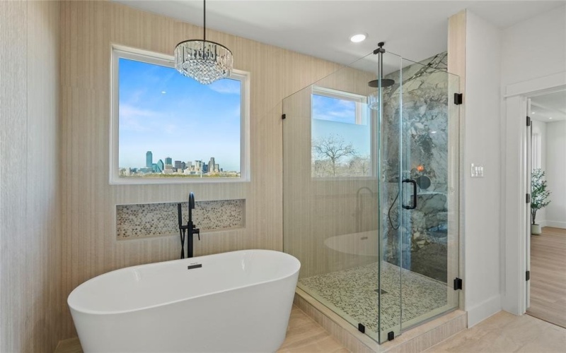 325 N Moore, Dallas, TX 75203, 4 Habitaciones Habitaciones , ,5 BañosBaños,Residential,En Venta,325 N Moore,0,21132772