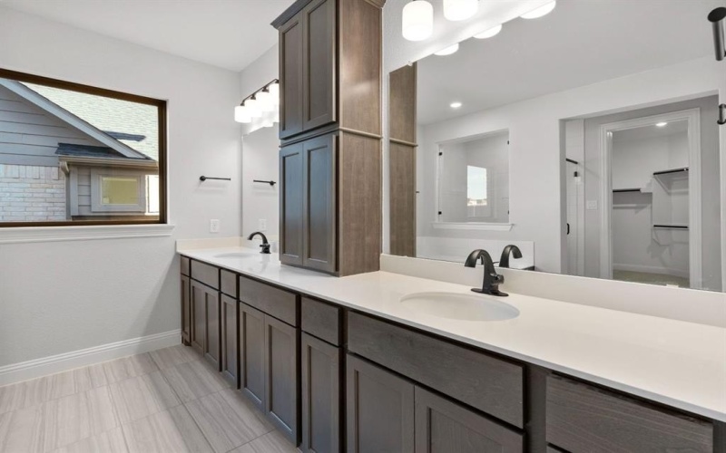 1500 Overbrook Parkway, Aubrey, TX 76227, 4 Habitaciones Habitaciones , ,5 BañosBaños,Residential,En Venta,1500 Overbrook Parkway,0,21132835