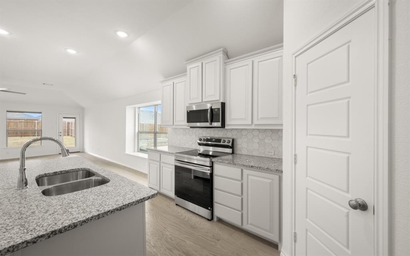 4532 Lyre Leaf Drive, Fort Worth, TX 76036, 3 Bedrooms Bedrooms, ,2 BathroomsBathrooms,Residential,For Sale,4532 Lyre Leaf Drive,0,21132895