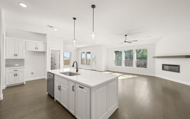 4602 Thistle Drive, Midlothian, TX 76065, 4 Habitaciones Habitaciones , ,2 BañosBaños,Residential,En Venta,4602 Thistle Drive,0,21132901