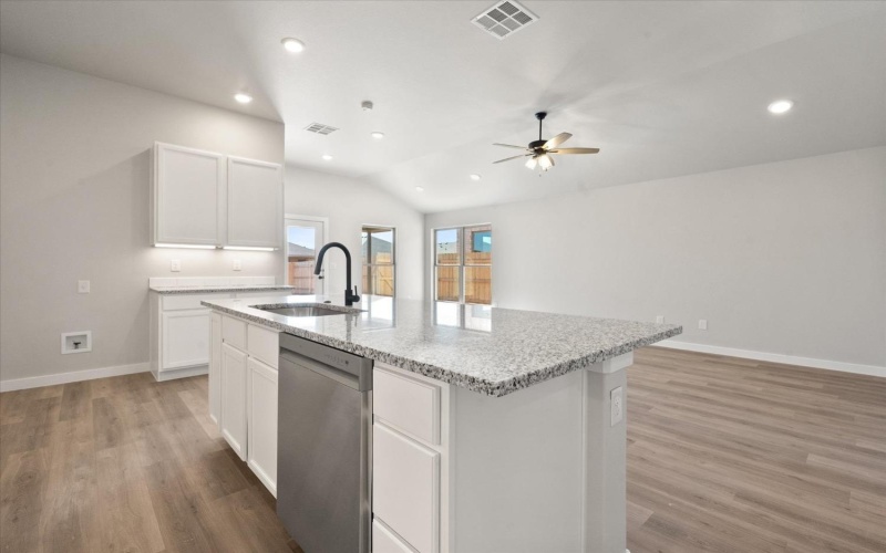 7429 30th Street, Lubbock, TX 79407, 4 Bedrooms Bedrooms, ,2 BathroomsBathrooms,Residential,For Sale,7429 30th Street,202501149