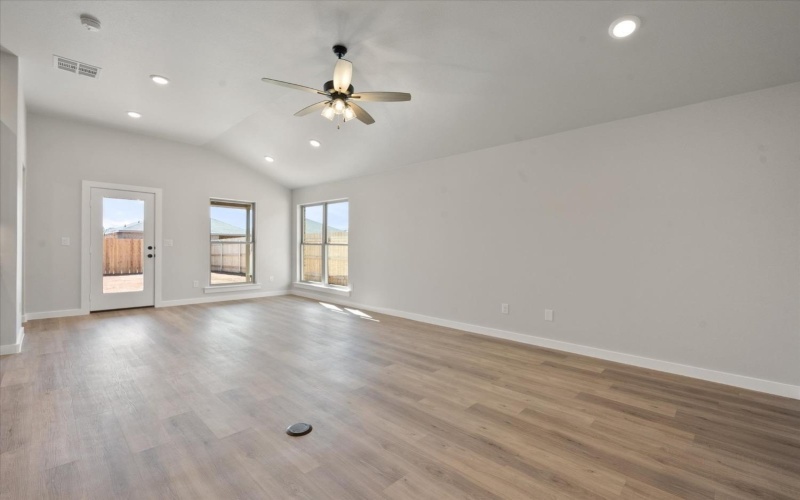 7429 30th Street, Lubbock, TX 79407, 4 Bedrooms Bedrooms, ,2 BathroomsBathrooms,Residential,For Sale,7429 30th Street,202501149