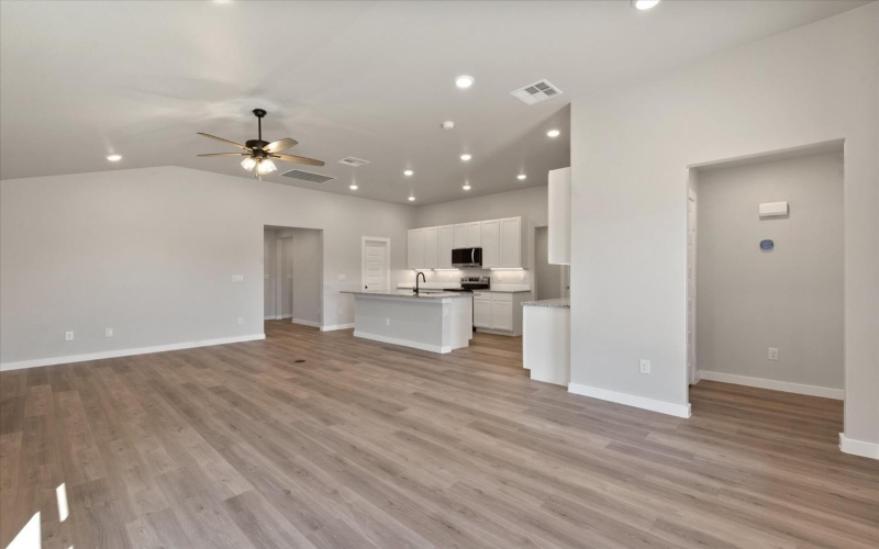 7429 30th Street, Lubbock, TX 79407, 4 Bedrooms Bedrooms, ,2 BathroomsBathrooms,Residential,For Sale,7429 30th Street,202501149