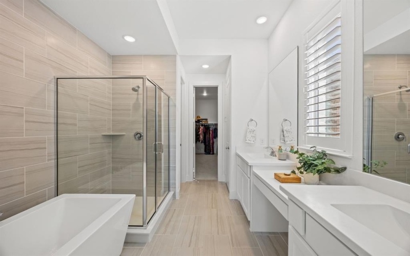 1807 Gateway Lane, Van Alstyne, TX 75495, 4 Habitaciones Habitaciones , ,5 BañosBaños,Residential,En Venta,1807 Gateway Lane,0,21133163