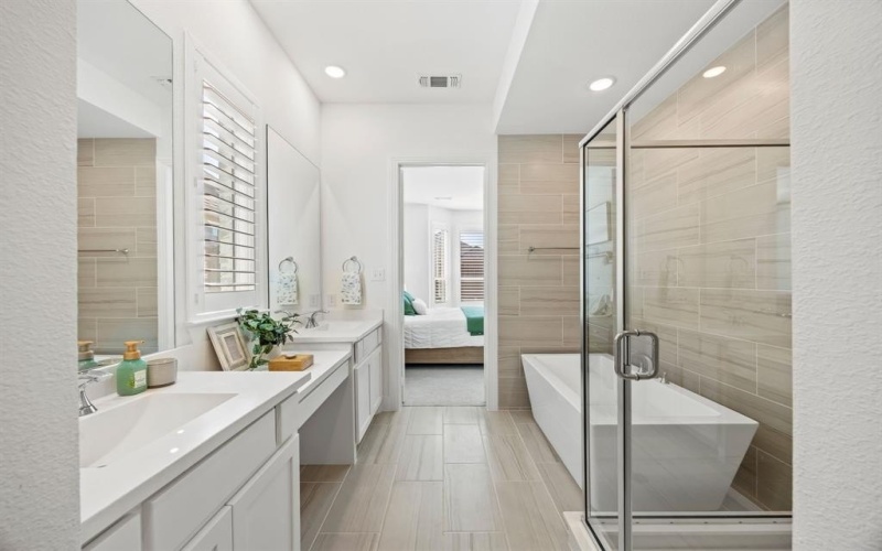 1807 Gateway Lane, Van Alstyne, TX 75495, 4 Habitaciones Habitaciones , ,5 BañosBaños,Residential,En Venta,1807 Gateway Lane,0,21133163