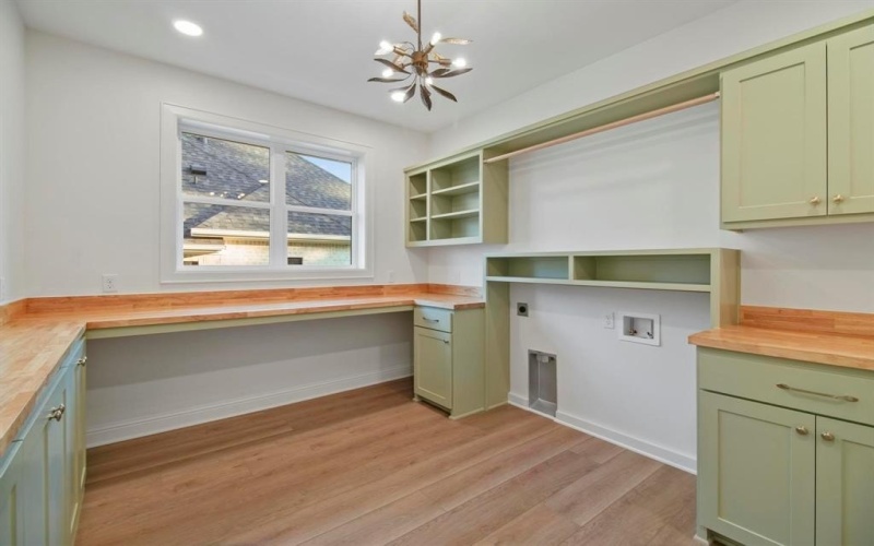 9244 Villas Court, Tyler, TX 75703, 3 Bedrooms Bedrooms, ,3 BathroomsBathrooms,Residential,For Sale,9244 Villas Court,0,21133187