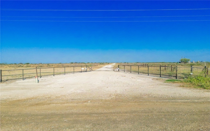 3189-3251 County Road 407, Karnes City, TX 78113, ,Granja,En Venta,3189-3251 County Road 407,0,468857