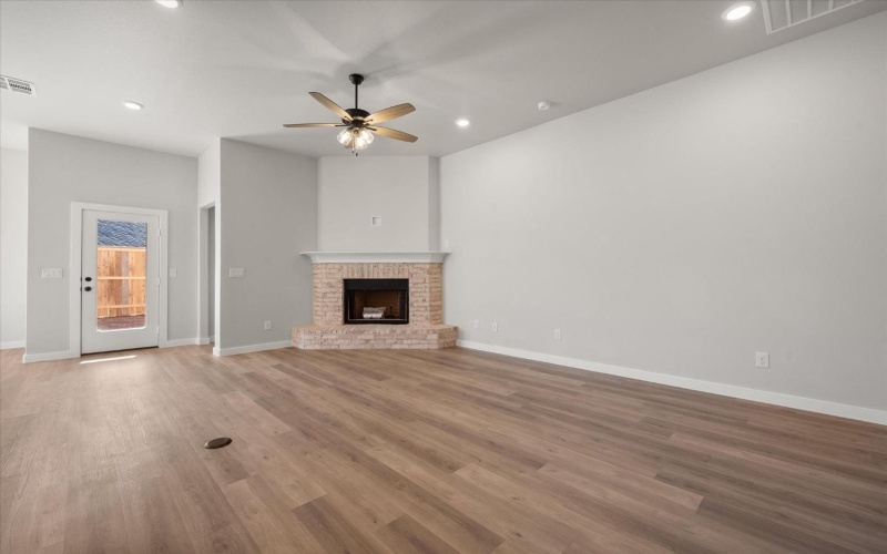 6811 54th Street, Lubbock, TX 79407, 4 Bedrooms Bedrooms, ,2 BathroomsBathrooms,Residential,For Sale,6811 54th Street,202501152